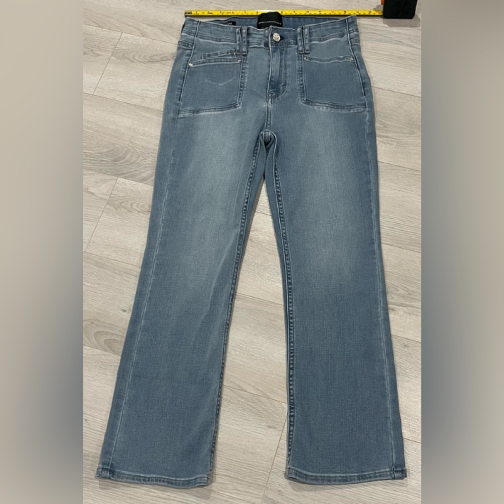 White House Black. Market High-Rise Double
Pocket Kick Flare Jeans, Size 2, NWT - Picture 6 of 10